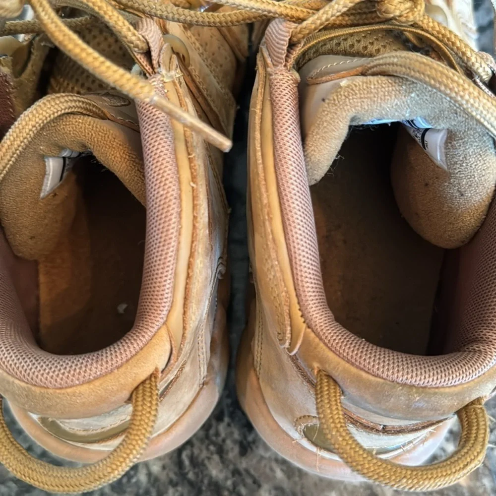 Nike air Uptempo Kids Tan Sneakers 5.5Y